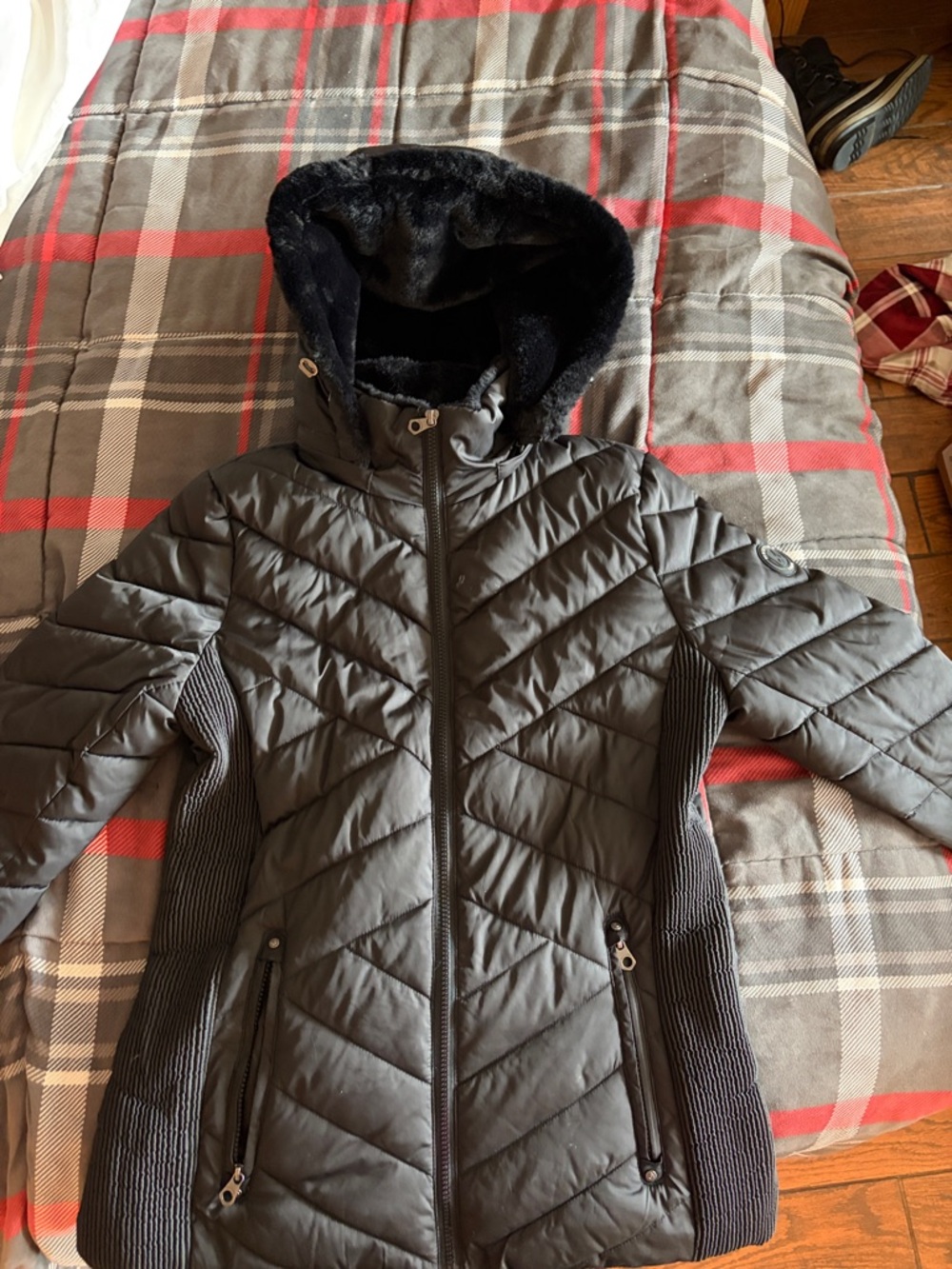 Nautica Women's Black Quilted Hooded Puffer Jacket with Faux-Fur Hood